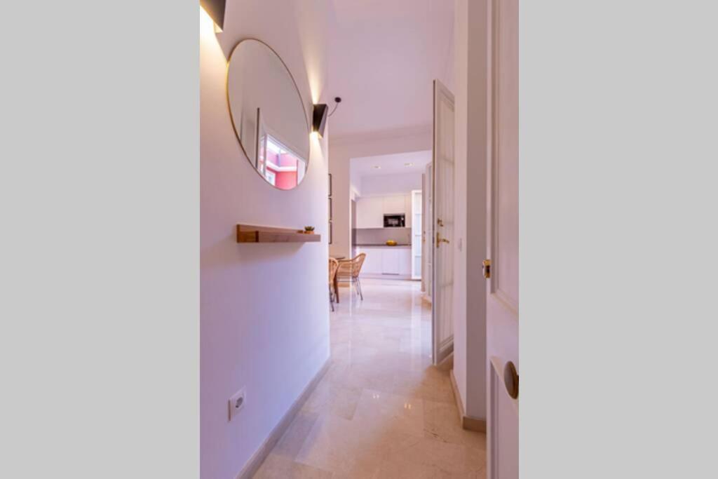 Mumu Luxury Suite Lirio Sevilla Exterior foto