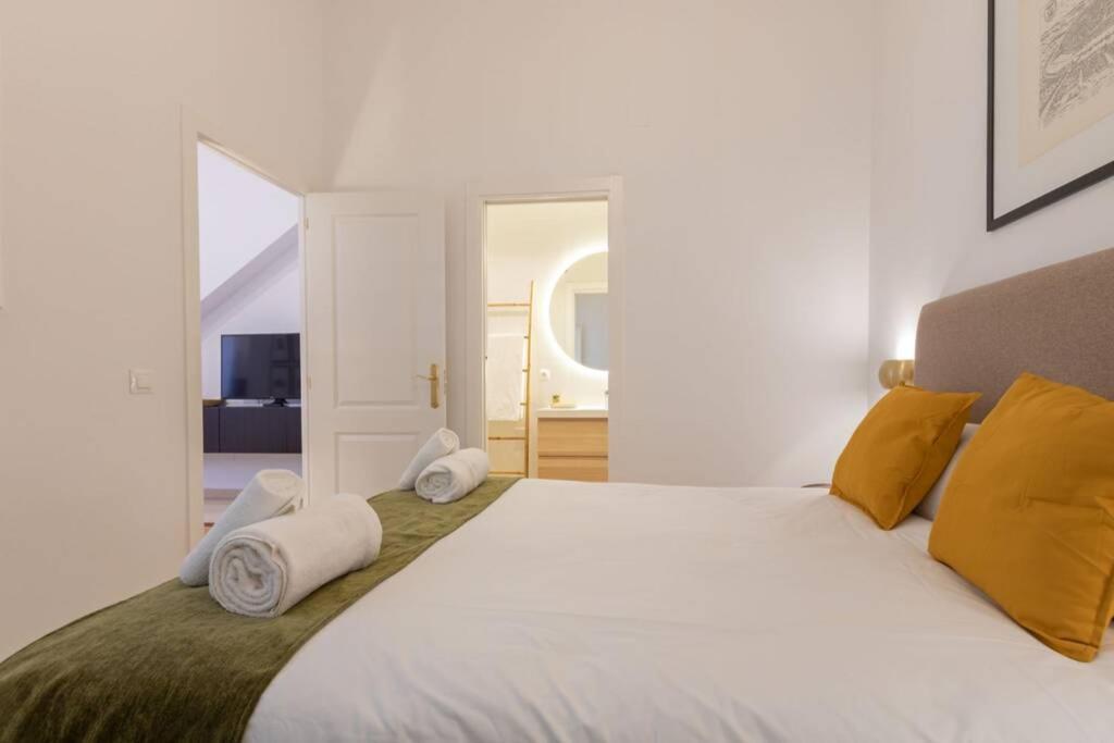 Mumu Luxury Suite Lirio Sevilla Exterior foto