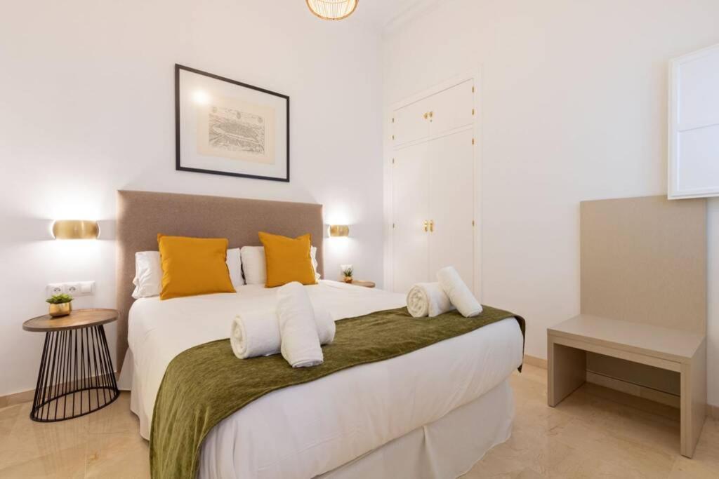 Mumu Luxury Suite Lirio Sevilla Exterior foto